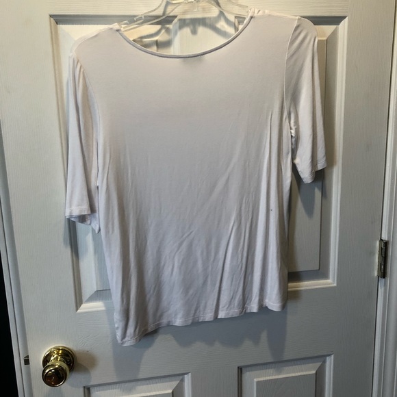 White top - Picture 3 of 3